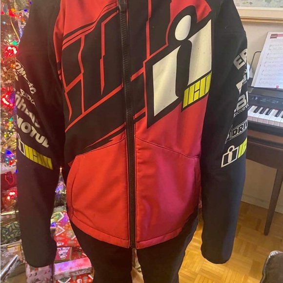 Icon Women Motorcycle Jacket Equipped with D3O Impact Protection - Picture 4 of 10